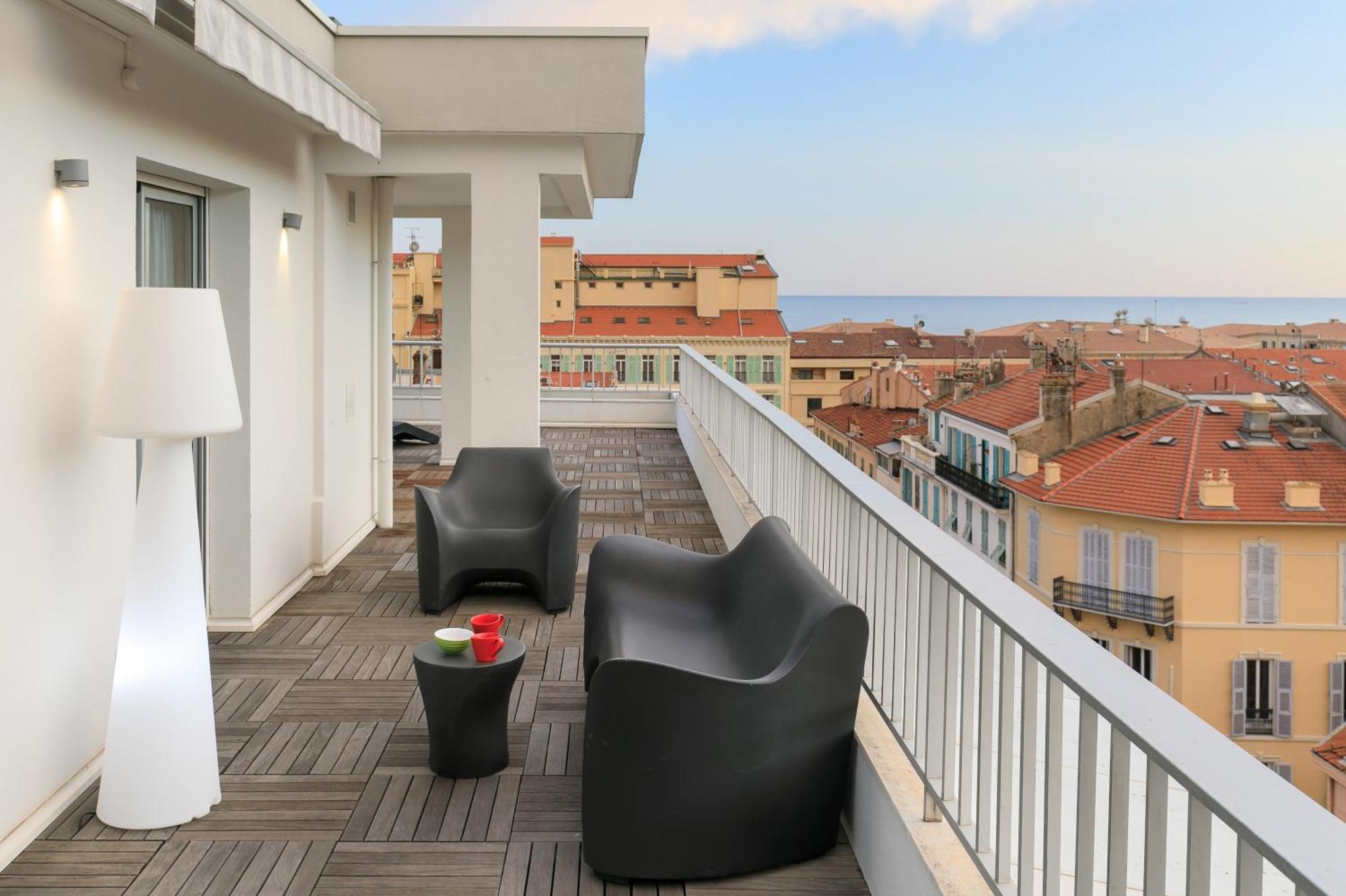 Ibis Styles Menton Centre Hotel Exterior photo