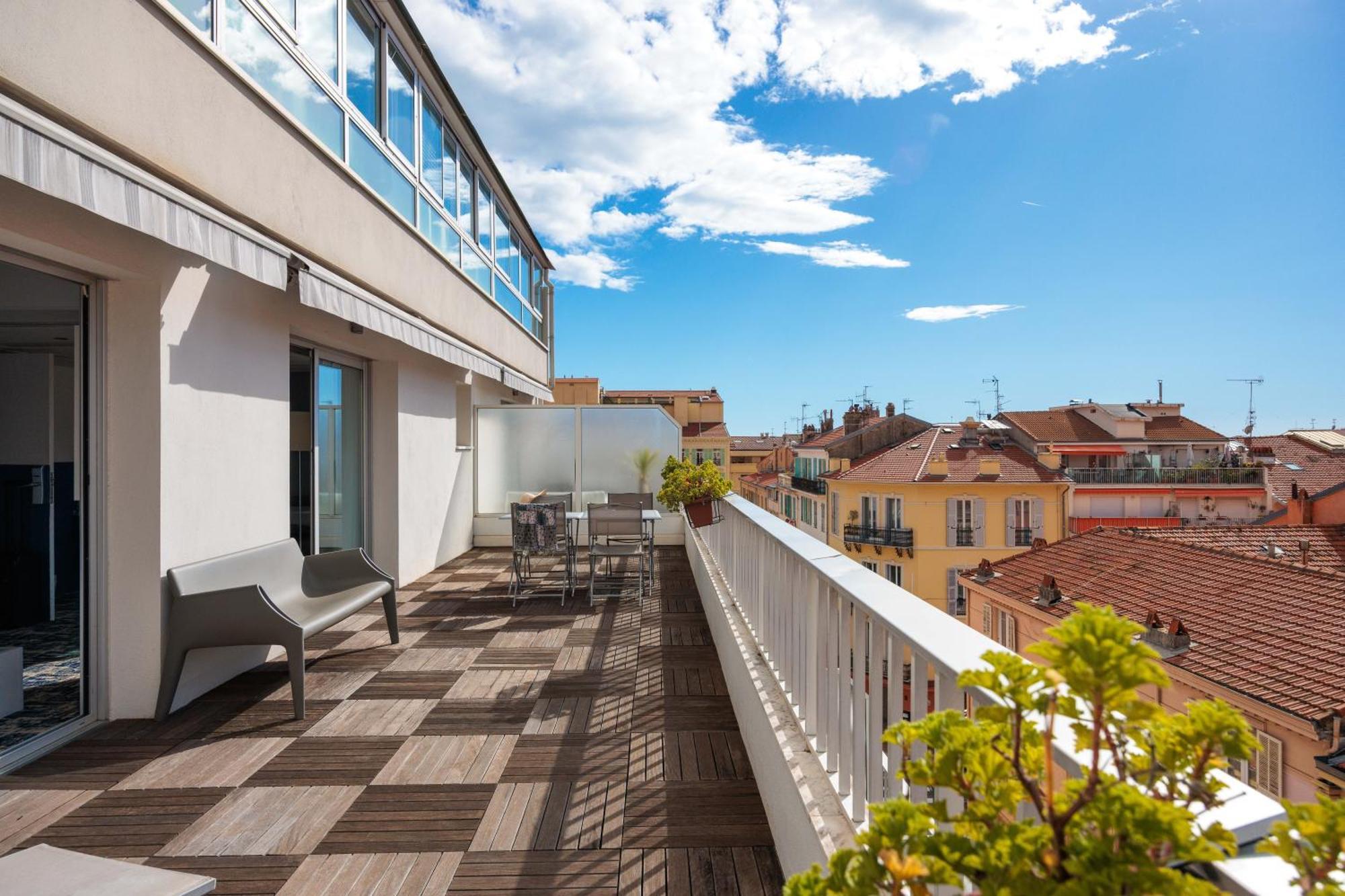 Ibis Styles Menton Centre Hotel Exterior photo