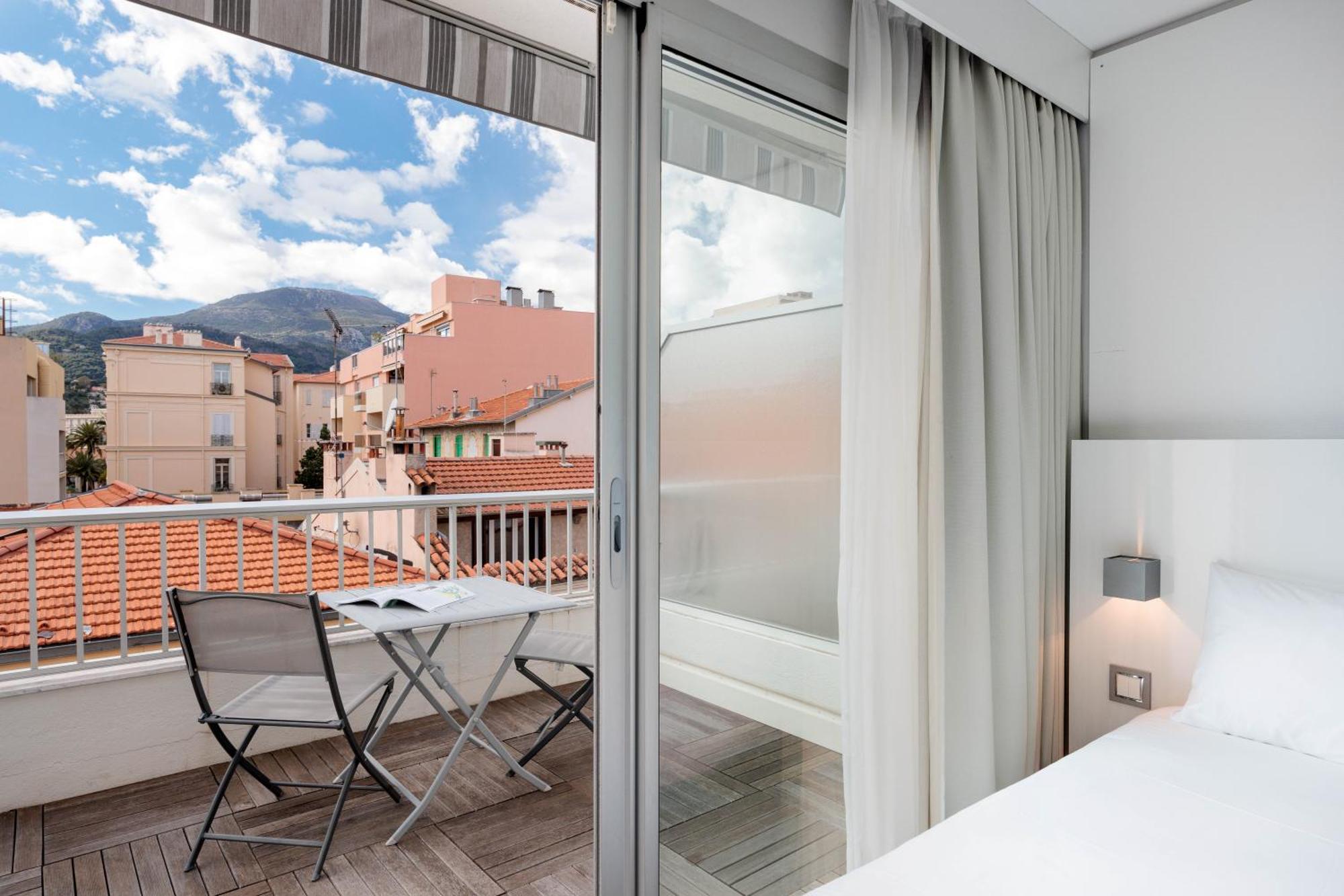Ibis Styles Menton Centre Hotel Exterior photo