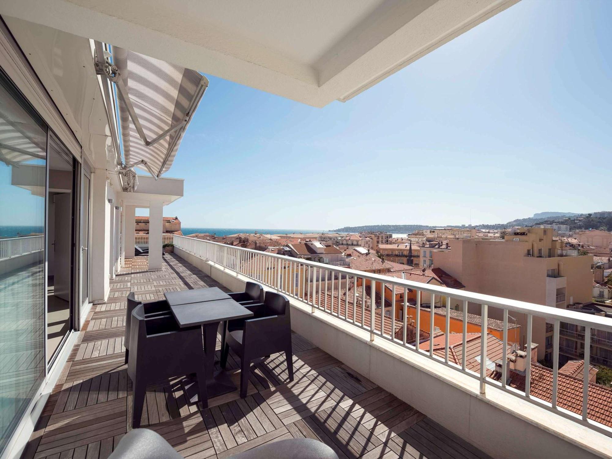 Ibis Styles Menton Centre Hotel Exterior photo